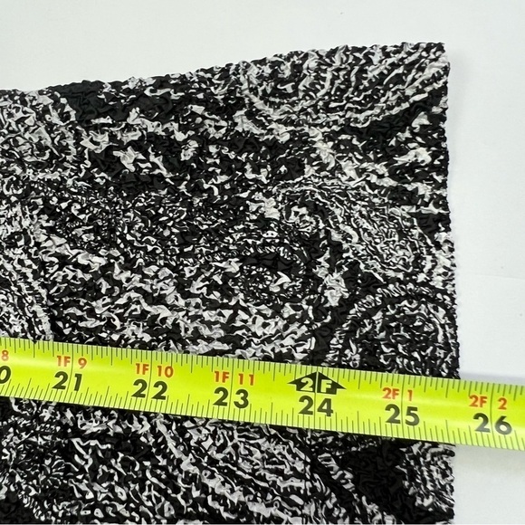 Chico’s Travelers Women’s Lightweight Career Blazer Sz 2 (L 12) Multi Color - Picture 10 of 10